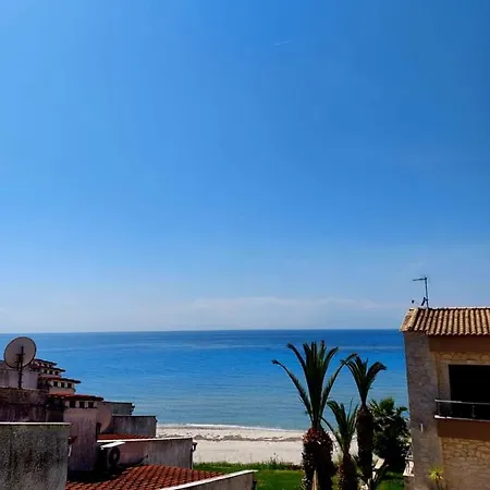 Apartment In Sea View Siviri
